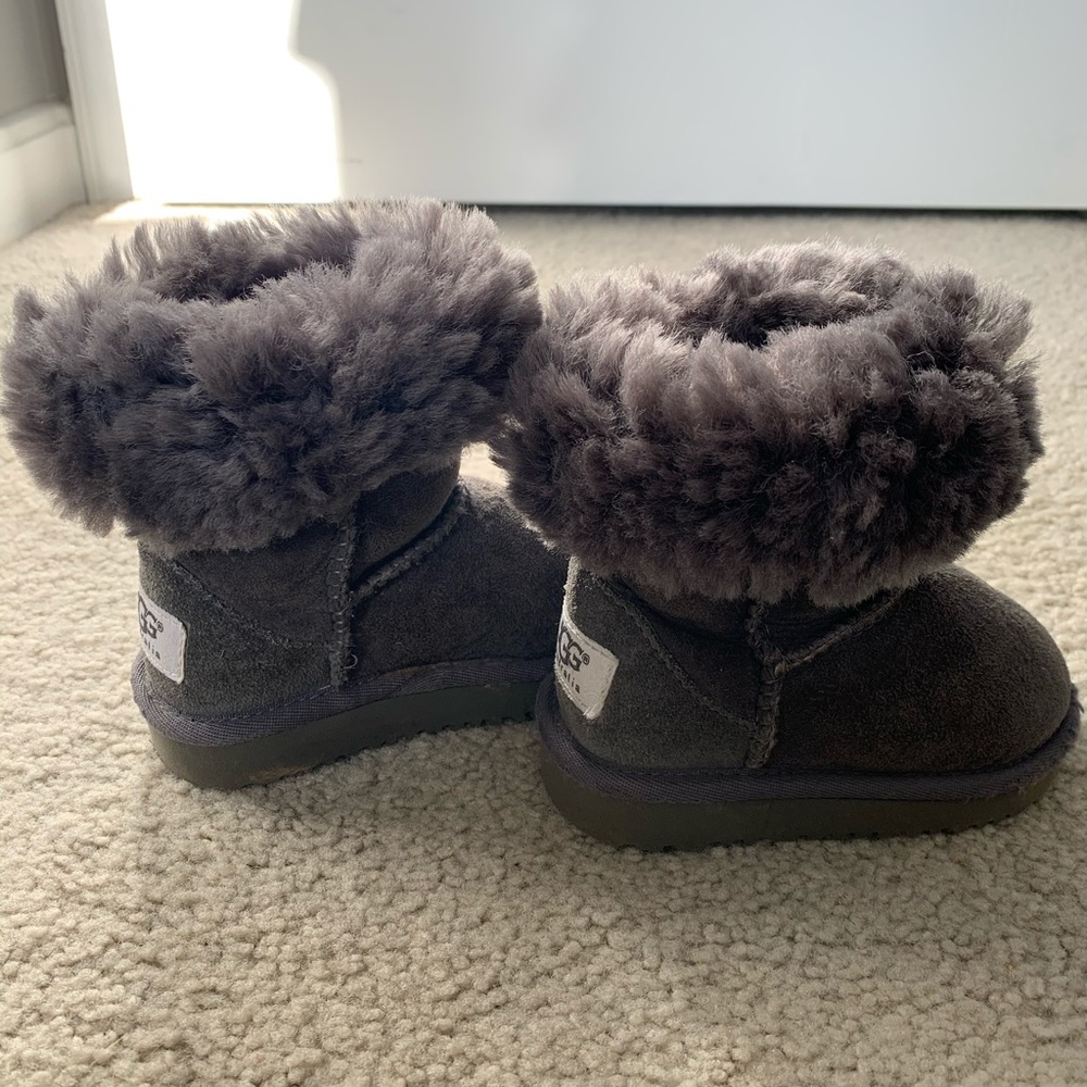 Toddler UGG Boots Size 6! Worn only a few times!